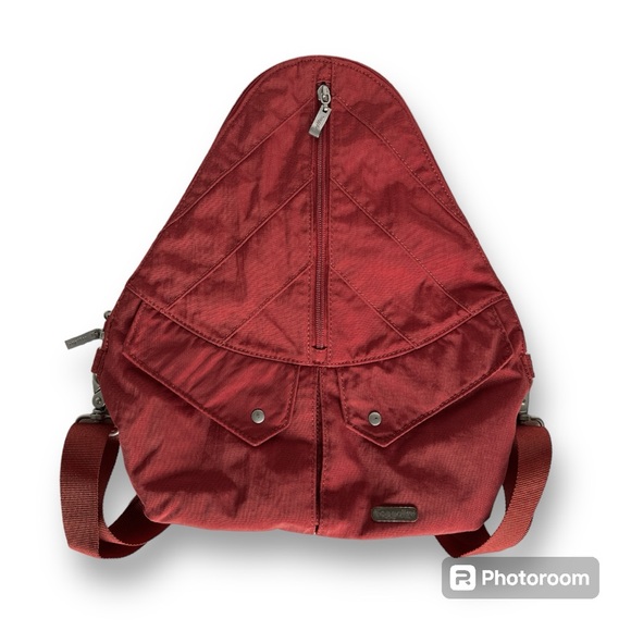 Baggallini Handbags - ❤️ Baggallini Traverse Convertible Sling Bag Backpack Orange